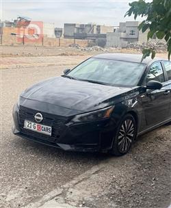 نيسان ألتيما